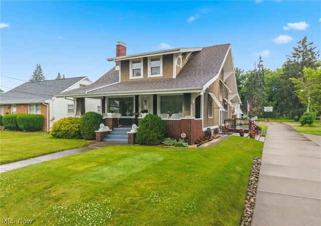 Photo 3 of Single family home for sale at 3607 11th Street SW, Canton, OH 44710 | MLS# 5218929 | Listing updated on 2026-09-04