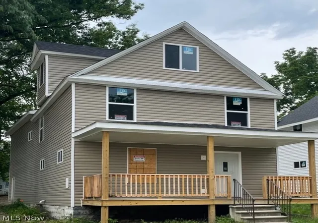 Photo 2 of Single family home for sale at 678 Moon St, Akron, OH 44307 | MLS# 5218662 | Listing updated on 2026-09-14