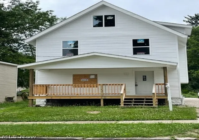 Photo 2 of Single family home for sale at 672 Moon St, Akron, OH 44307 | MLS# 5218654 | Listing updated on 2026-09-14