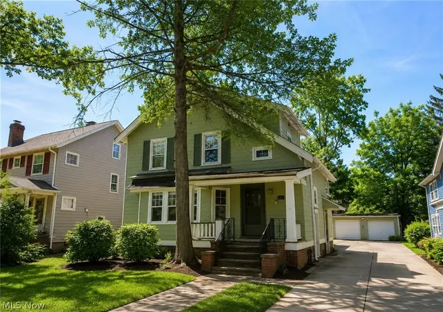 Photo 1 of Single family home for sale at 3256 Dellwood Rd, Cleveland, OH 44118 | MLS# 5219269 | Listing updated on 2026-09-15