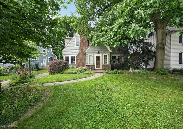 Photo 3 of Single family home for sale at 3008 Warrington Rd, Cleveland, OH 44120 | MLS# 5219413 | Listing updated on 2026-09-02