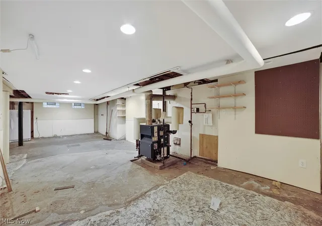 Photo 47 of Single family home for sale at 3008 Warrington Rd, Cleveland, OH 44120 | MLS# 5219413 | Listing updated on 2026-09-02