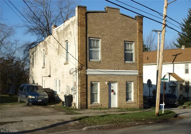 Photo 1 of Multi family home for sale at 903 Columbus Ave, Ashtabula, OH 44004 | MLS# 5219532 | Listing updated on 2026-09-08