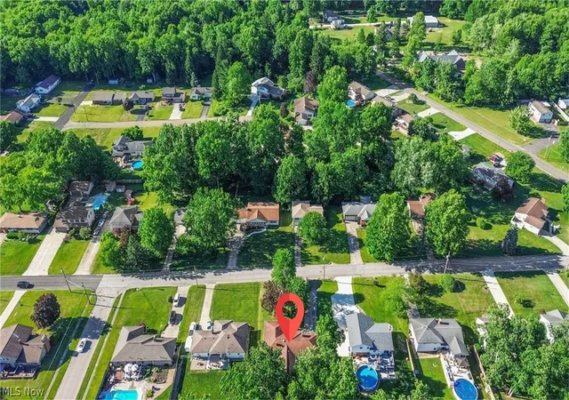 Photo 3 of Single family home for sale at 5635 Yorktown Ln, Youngstown, OH 44515 | MLS# 5216794 | Listing updated on 2026-10-05