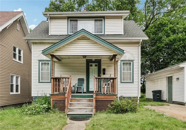 Photo 2 of Sale Pending at 861 5th Avenue, Akron, OH 44306 | MLS# 5217736 | Listing updated on 2026-09-07