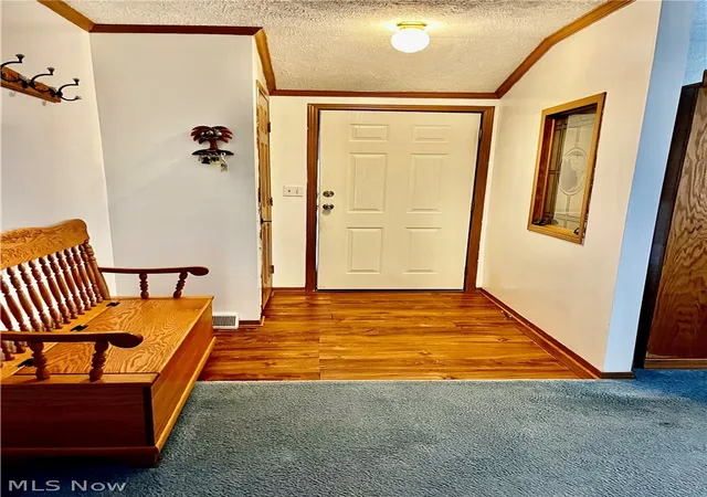 Photo 2 of Single family home for sale at 1324 Lake Vue Dr, Roaming Shores, OH 44085 | MLS# 5220042 | Listing updated on 2026-09-13