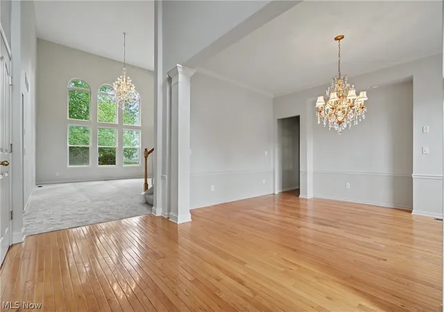 Photo 3 of Sale Pending at 532 Covington Ln, Chagrin Falls, OH 44023 | MLS# 5219515 | Listing updated on 2026-09-13