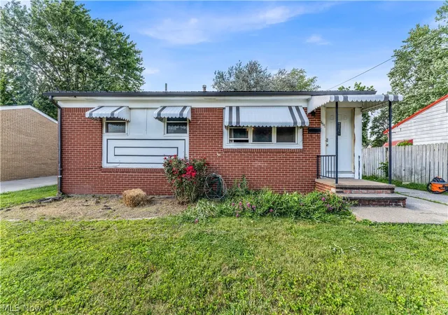 Photo 1 of Sale Pending at 567 Walnut St, Elyria, OH 44035 | MLS# 5219053 | Listing updated on 2026-09-06