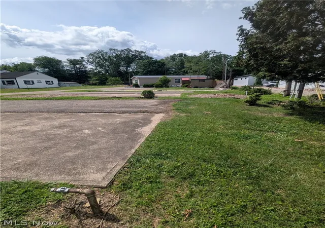 Photo 4 of Land for sale at 860 Grove Rd, Zanesville, OH 43701 | MLS# 5220203 | Listing updated on 2026-09-11