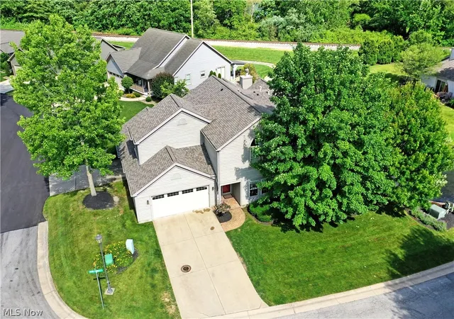 Photo 1 of Condo for sale at 102 Spinnaker Dr #2, Columbiana, OH 44408 | MLS# 5220574 | Listing updated on 2026-09-09