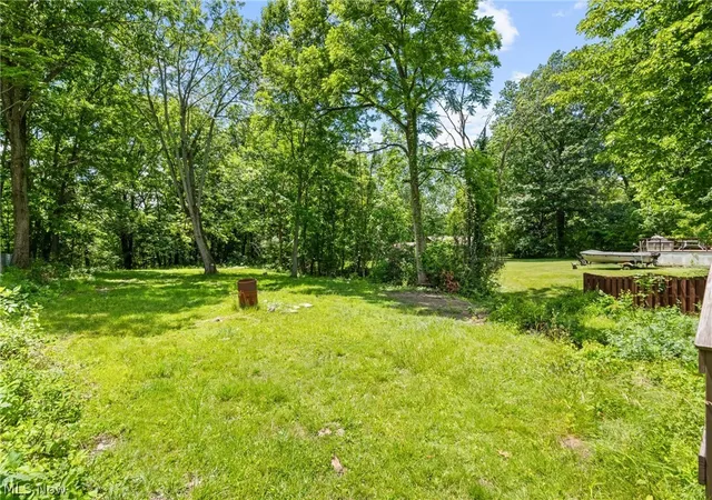 Photo 30 of Single family home for sale at 889 Grayton Rd, Berea, OH 44017 | MLS# 5220009 | Listing updated on 2026-09-10