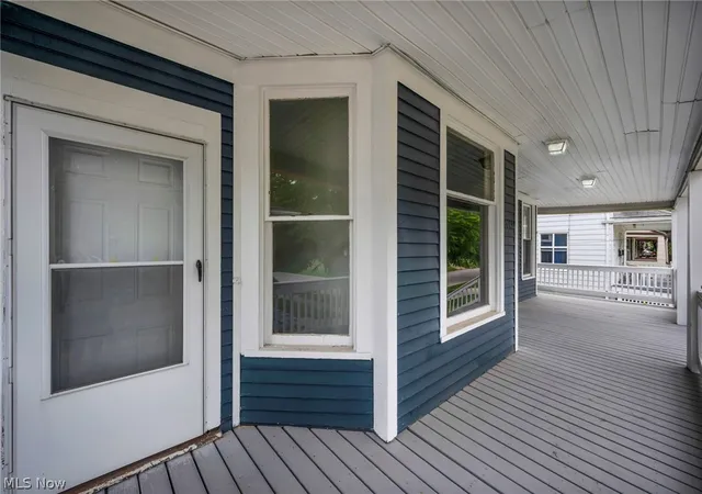 Listing Photo 5 - Condo for sale in building located at 2609 Mapledale Ave, Cleveland, OH 44109