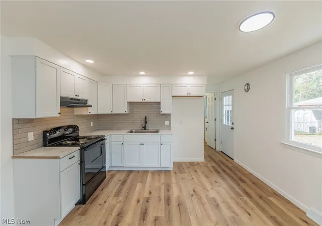 Photo 3 of Single family home for sale at 1218 W 44th Street, Lorain, OH 44053 | MLS# 5220667 | Listing updated on 2026-09-08