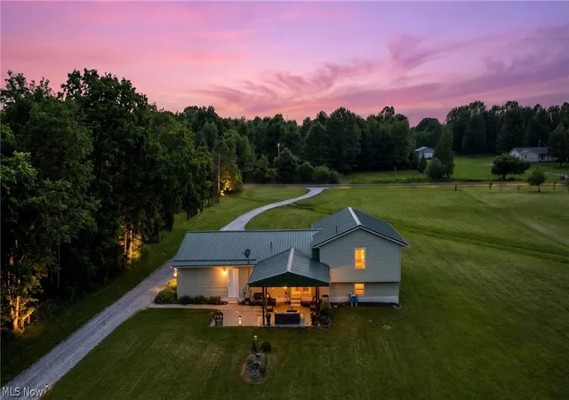 Photo 3 of Single family home for sale at 2609 Erhart Rd, Medina, OH 44256 | MLS# 5216737 | Listing updated on 2026-10-05