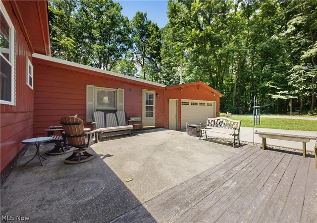 Photo 3 of Sale Pending at 5018 Fairfield School Rd, Columbiana, OH 44408 | MLS# 5221196 | Listing updated on 2026-09-08