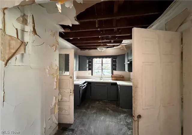 Photo 3 of Sale Pending at 5064 E 88th Street, Cleveland, OH 44125 | MLS# 5207200 | Listing updated on 2026-09-08