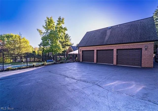 Photo 2 of Single family home for sale at 6145 Pebble Beach Ct, Canfield, OH 44406 | MLS# 5214830 | Listing updated on 2026-10-05