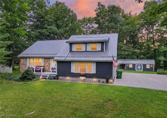 Photo 1 of Single family home for sale at 15000 S Crestwood Dr, Middlefield, OH 44062 | MLS# 5217888 | Listing updated on 2026-09-14