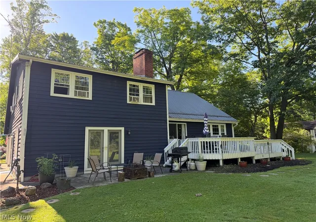 Photo 3 of Single family home for sale at 15000 S Crestwood Dr, Middlefield, OH 44062 | MLS# 5217888 | Listing updated on 2026-09-14
