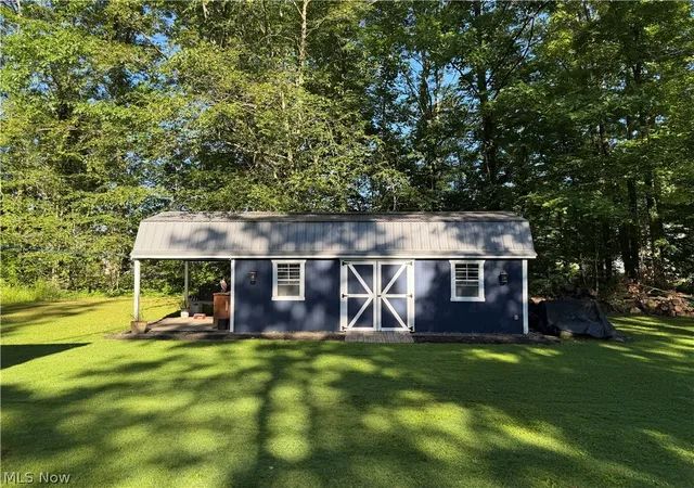 Photo 4 of Single family home for sale at 15000 S Crestwood Dr, Middlefield, OH 44062 | MLS# 5217888 | Listing updated on 2026-09-14