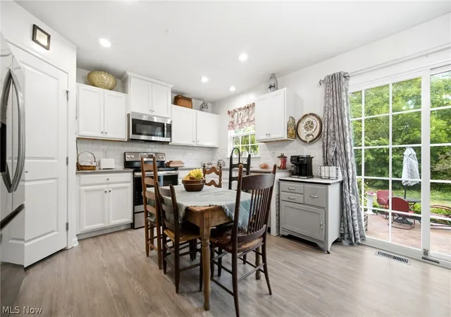 Photo 3 of Single family home for sale at 1724 Muirfield Ln, Painesville Twp, OH 44077 | MLS# 5221903 | Listing updated on 2026-10-05