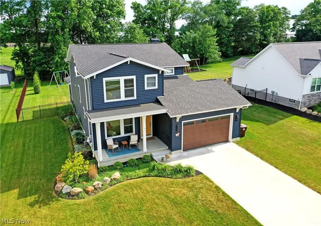 Photo 3 of Sale Pending at 149 Juniper Dr, Columbiana, OH 44408 | MLS# 5218072 | Listing updated on 2026-09-03