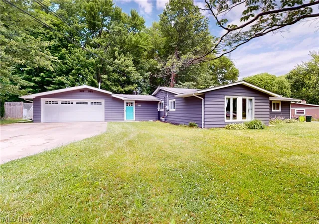 Single family home for sale at 1063 Thistleridge Dr, Macedonia, OH 44056 | MLS# 5222430