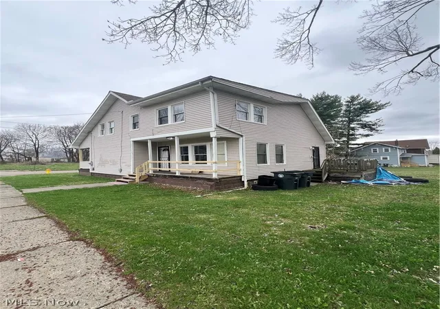 Photo 2 of Single family home for sale at 547 Van Everett Ave, Akron, OH 44306 | MLS# 5221872 | Listing updated on 2026-09-10