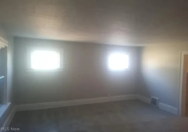 Photo 3 of Single family home for sale at 547 Van Everett Ave, Akron, OH 44306 | MLS# 5221872 | Listing updated on 2026-09-10