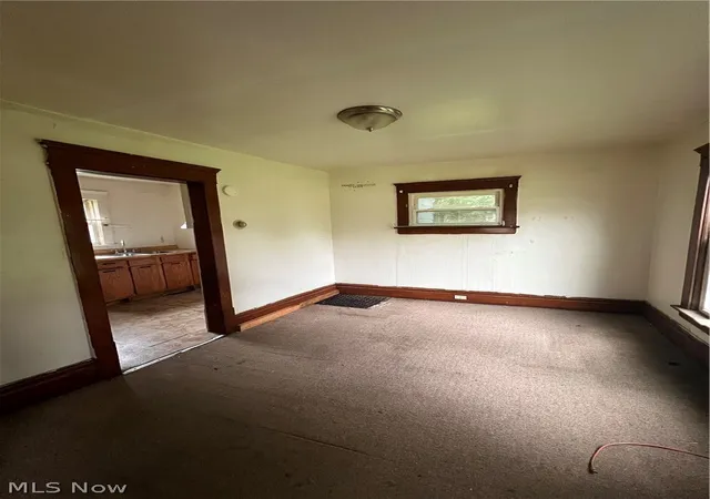 Photo 3 of Single family home for sale at 107 W Dalton St, Akron, OH 44310 | MLS# 5221915 | Listing updated on 2026-09-10