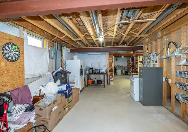 Photo 33 of Single family home for sale at 18340 Crystal Lakes Dr, North Royalton, OH 44133 | MLS# 5222491 | Listing updated on 2026-09-18