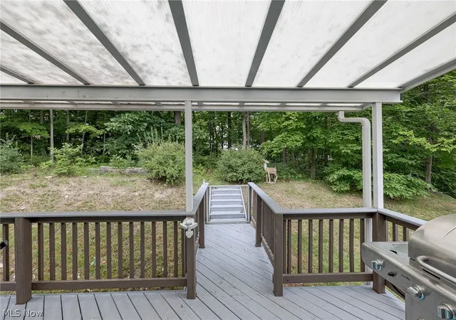 Photo 4 of Single family home for sale at 18340 Crystal Lakes Dr, North Royalton, OH 44133 | MLS# 5222491 | Listing updated on 2026-09-18