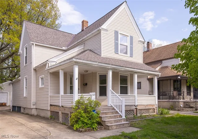 Photo 1 of Single family home for sale at 1521 Newman Ave, Lakewood, OH 44107 | MLS# 5222809 | Listing updated on 2026-09-12