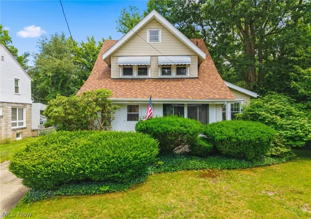 Photo 1 of Sale Pending at 1151 Juniper Ave, Akron, OH 44310 | MLS# 5222728 | Listing updated on 2026-09-30