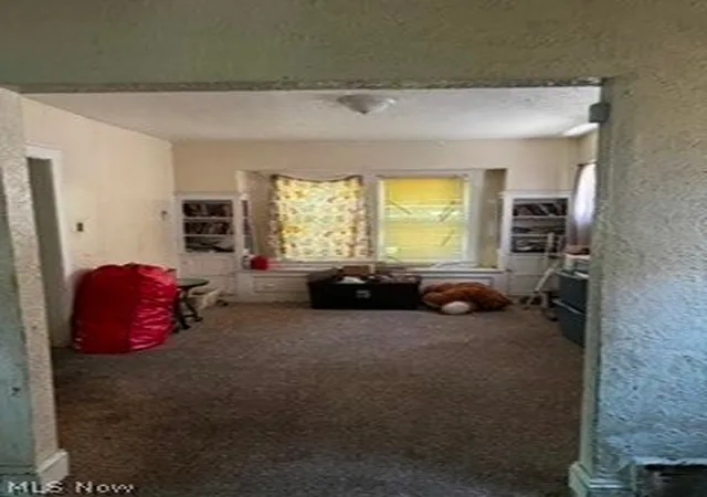 Photo 3 of Sale Pending at 669 E 117th Street, Cleveland, OH 44108 | MLS# 5223193 | Listing updated on 2026-09-03