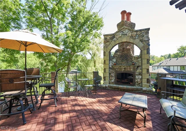 Photo 3 of Sale Pending at 2793 Greenspire Cir, Fairlawn, OH 44333 | MLS# 5222548 | Listing updated on 2026-09-08