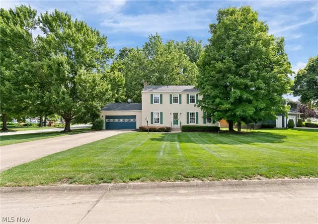 Photo 2 of Sale Pending at 2329 Oak Point Dr, Akron, OH 44321 | MLS# 5223612 | Listing updated on 2026-09-24