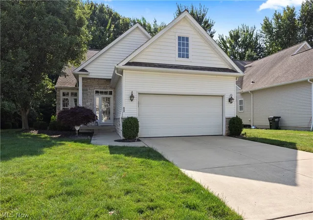 Photo 1 of Single family home for sale at 652 Lakeside Dr, Avon Lake, OH 44012 | MLS# 5223606 | Listing updated on 2026-09-09