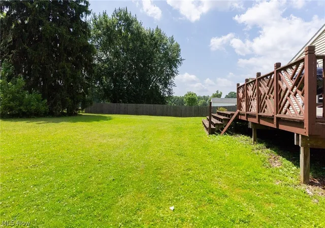 Photo 3 of Single family home for sale at 526 Ridge Rd, Newton Falls, OH 44444 | MLS# 5223326 | Listing updated on 2026-09-09