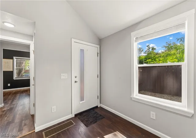 Photo 2 of Single family home for sale at 1615 Auburn Ave, Cleveland, OH 44113 | MLS# 5223438 | Listing updated on 2026-09-04