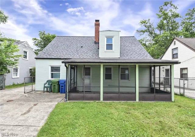 Photo 4 of Single family home for sale at 6768 Beresford Ave, Cleveland, OH 44130 | MLS# 5221626 | Listing updated on 2026-09-10