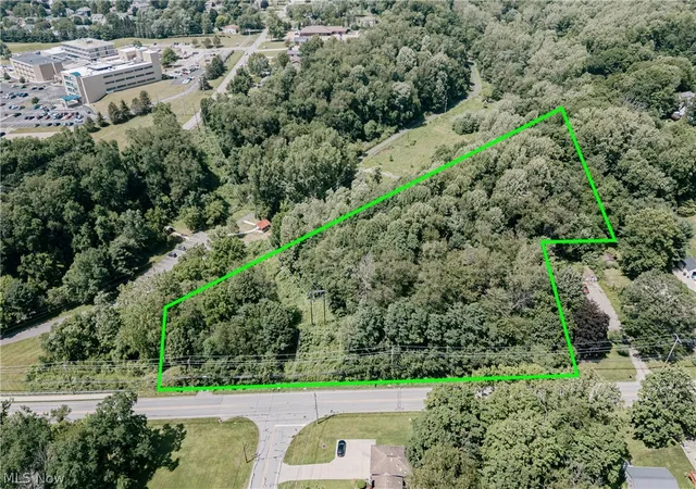 Photo 1 of Land for sale at 612 College St, Wadsworth, OH 44281 | MLS# 5223584 | Listing updated on 2026-09-11
