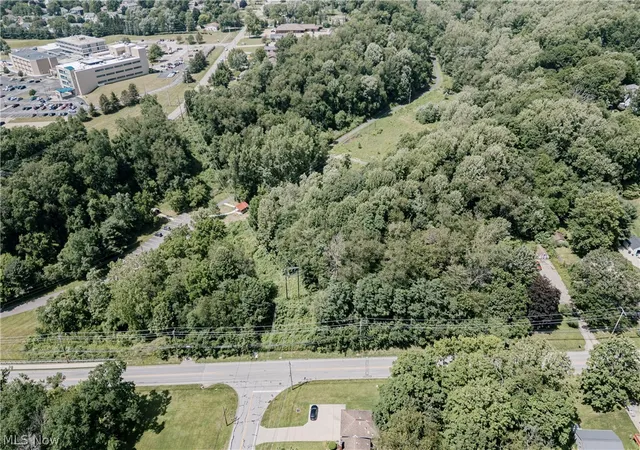Photo 3 of Land for sale at 612 College St, Wadsworth, OH 44281 | MLS# 5223584 | Listing updated on 2026-09-11