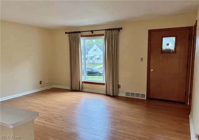 Photo 2 of Sale Pending at 18112 Edinboro Ave, Maple Heights, OH 44137 | MLS# 5224322 | Listing updated on 2026-09-16