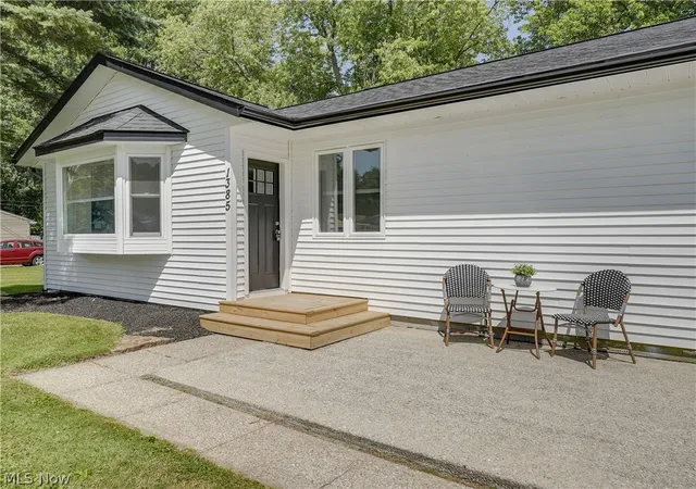 Photo 2 of Sale Pending at 1385 Ormond Ave, Madison, OH 44057 | MLS# 5224407 | Listing updated on 2026-09-09