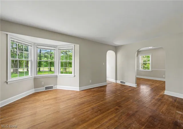 Photo 3 of Single family home for sale at 1808 W Comet Rd, New Franklin, OH 44614 | MLS# 5220180 | Listing updated on 2026-09-09