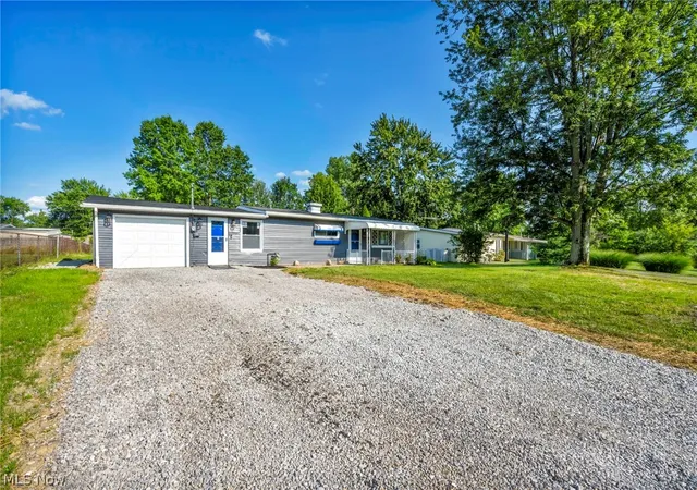 Photo 3 of Single family home for sale at 12215 National Dr, Grafton, OH 44044 | MLS# 5224181 | Listing updated on 2026-09-29
