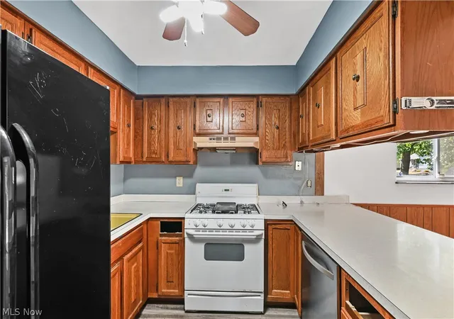 Photo 4 of Single family home for sale at 1286 Deforest Rd SE, Warren, OH 44484 | MLS# 5224095 | Listing updated on 2026-10-03
