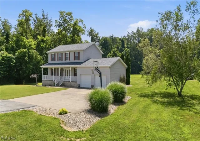 Photo 3 of Single family home for sale at 14297 Harris Hwy, Belleville, WV 26133 | MLS# 5224529 | Listing updated on 2026-09-22