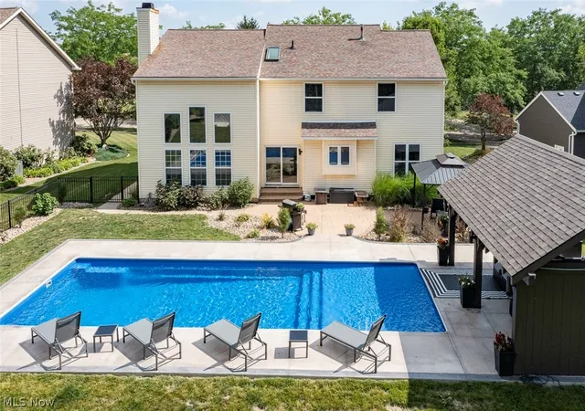 Photo 2 of Sale Pending at 1060 Sugarhouse Ln, Medina, OH 44256 | MLS# 5224039 | Listing updated on 2026-09-16